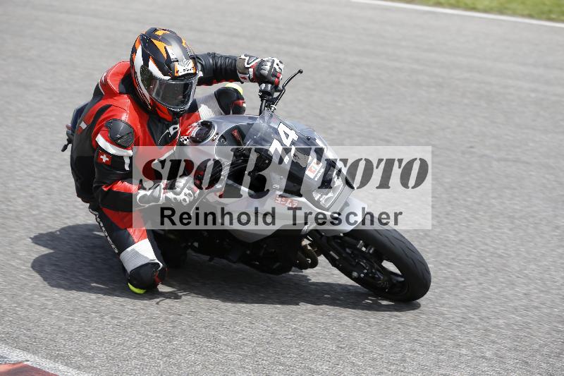 /Archiv-2024/29 12.06.2024 MOTO.CH Track Day ADR/Gruppe blau/74